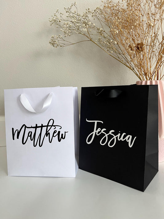 Personal Gifted Bag, Bridesmaid gift bag, luxury gift bags, wedding gift bags, bridesmaid gift bags, business gift bags, mini gift bags