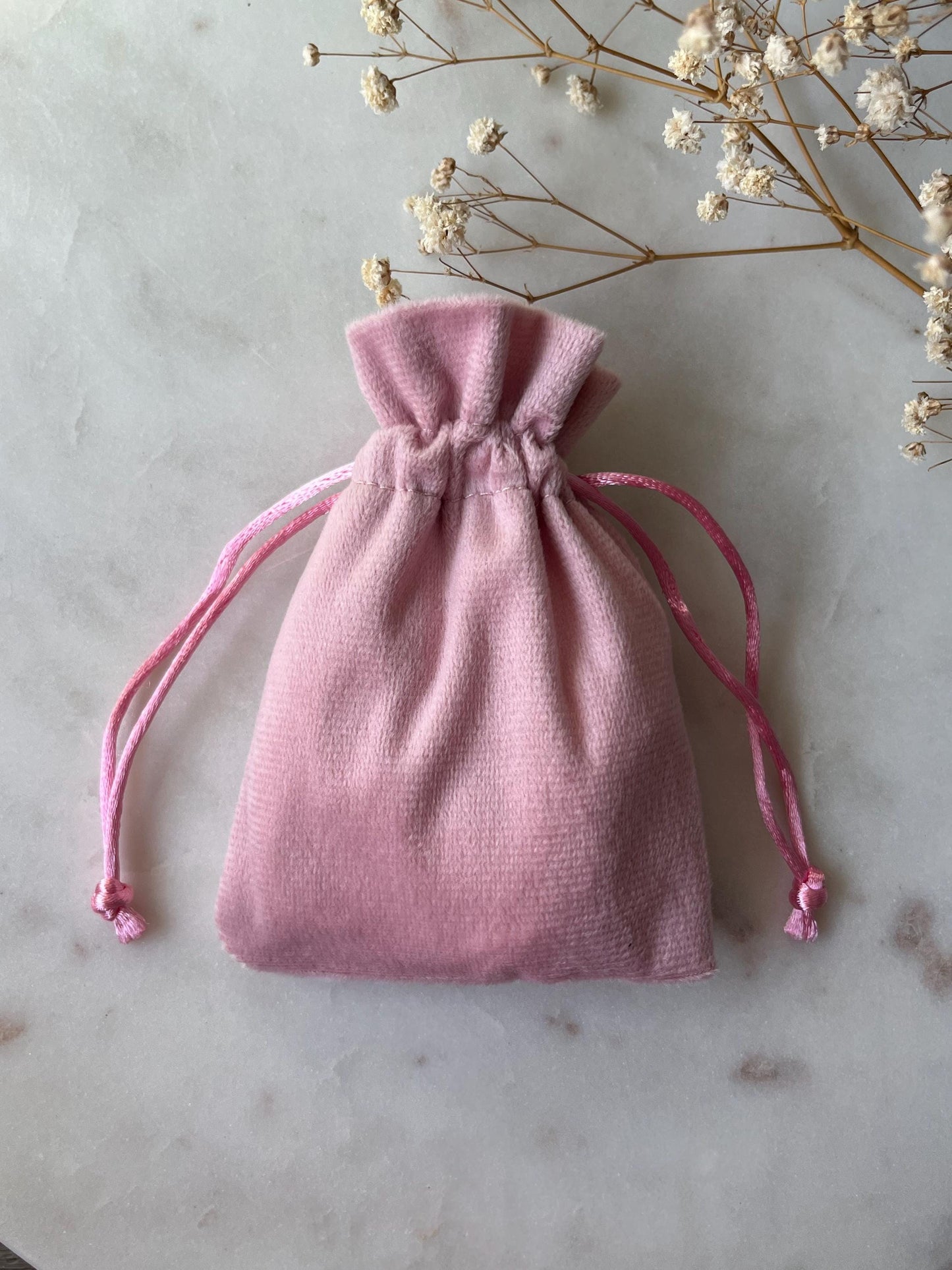 50 pcs Custom Velvet Drawstring Gift Bags: Personalized Wedding & Jewelry Pouches