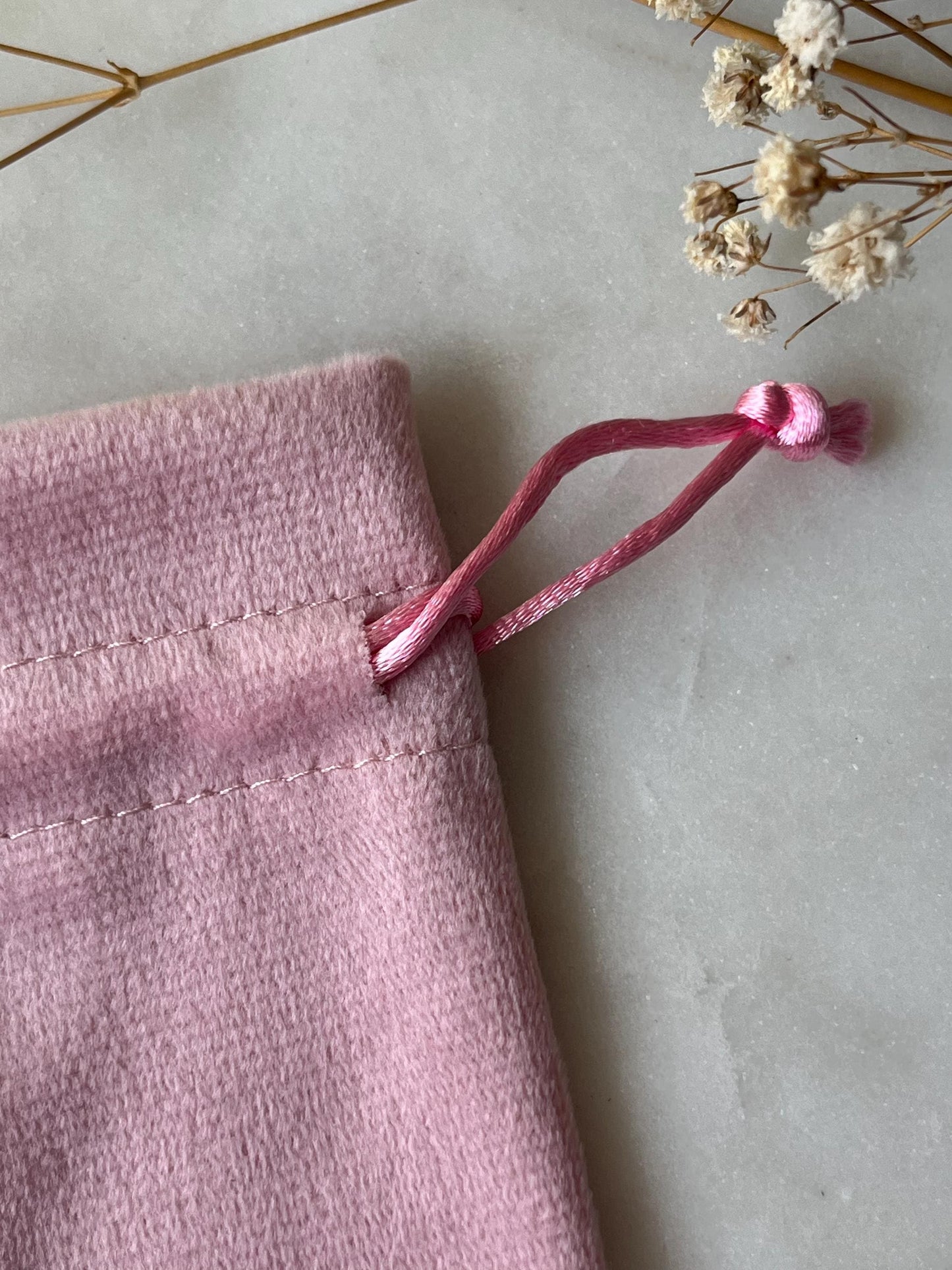 50 pcs Custom Velvet Drawstring Gift Bags: Personalized Wedding & Jewelry Pouches