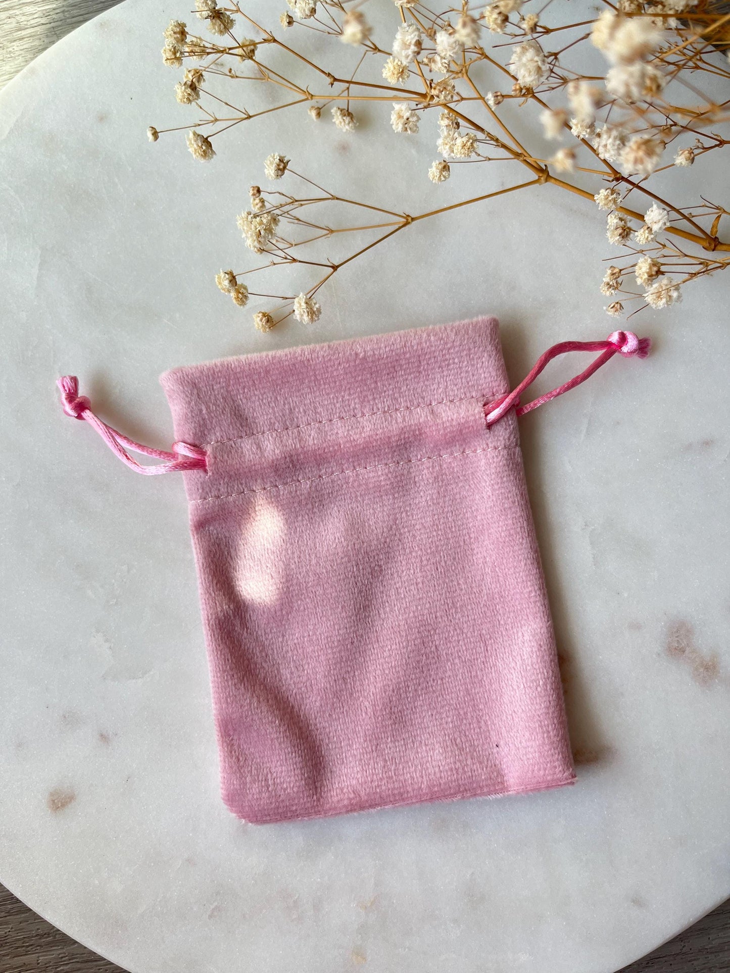 50 pcs Custom Velvet Drawstring Gift Bags: Personalized Wedding & Jewelry Pouches