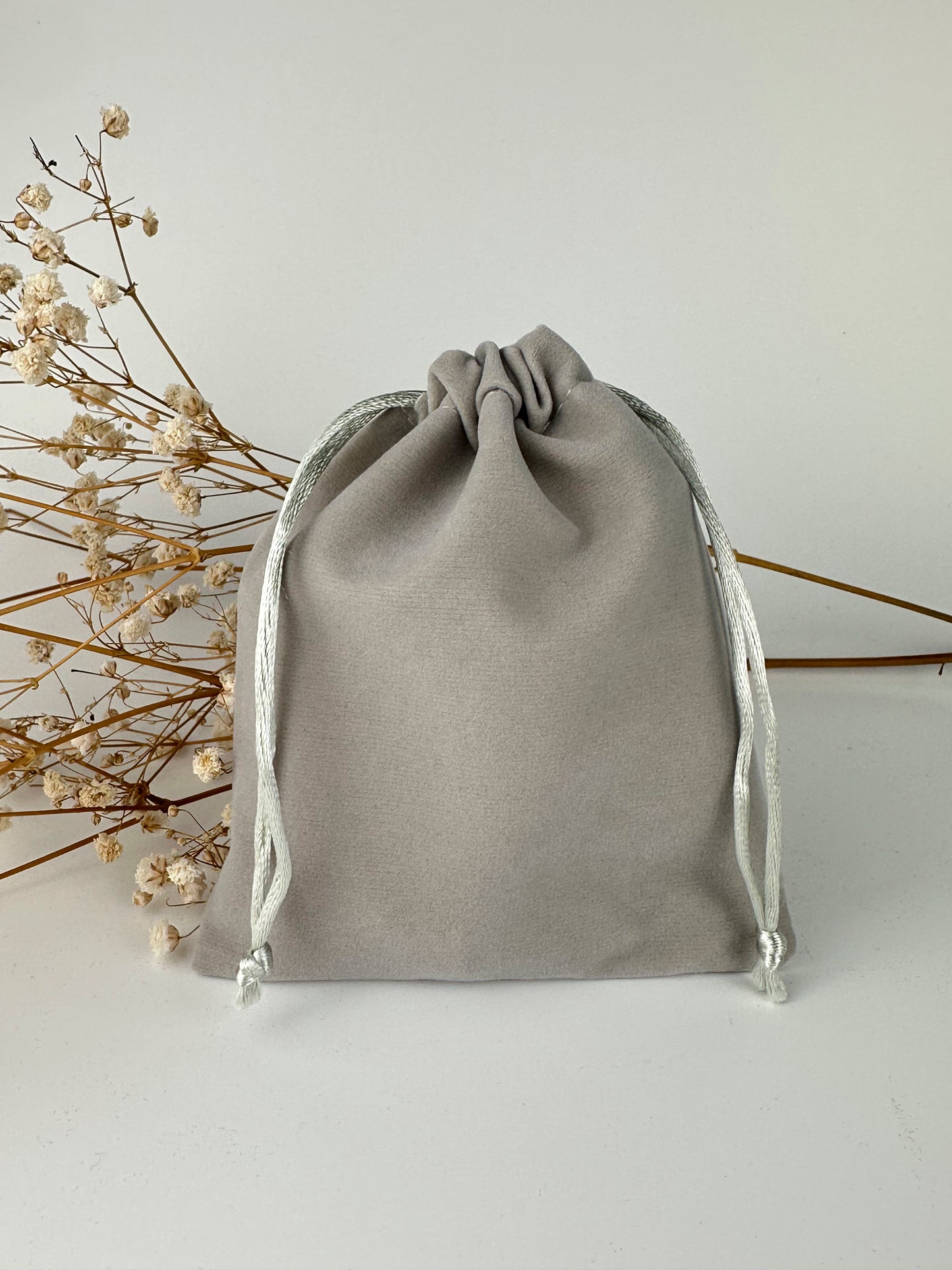 50 pcs 4x5 in Grey Velvet Custom Text Jewelry Bags: Personalized Drawstring Pouch