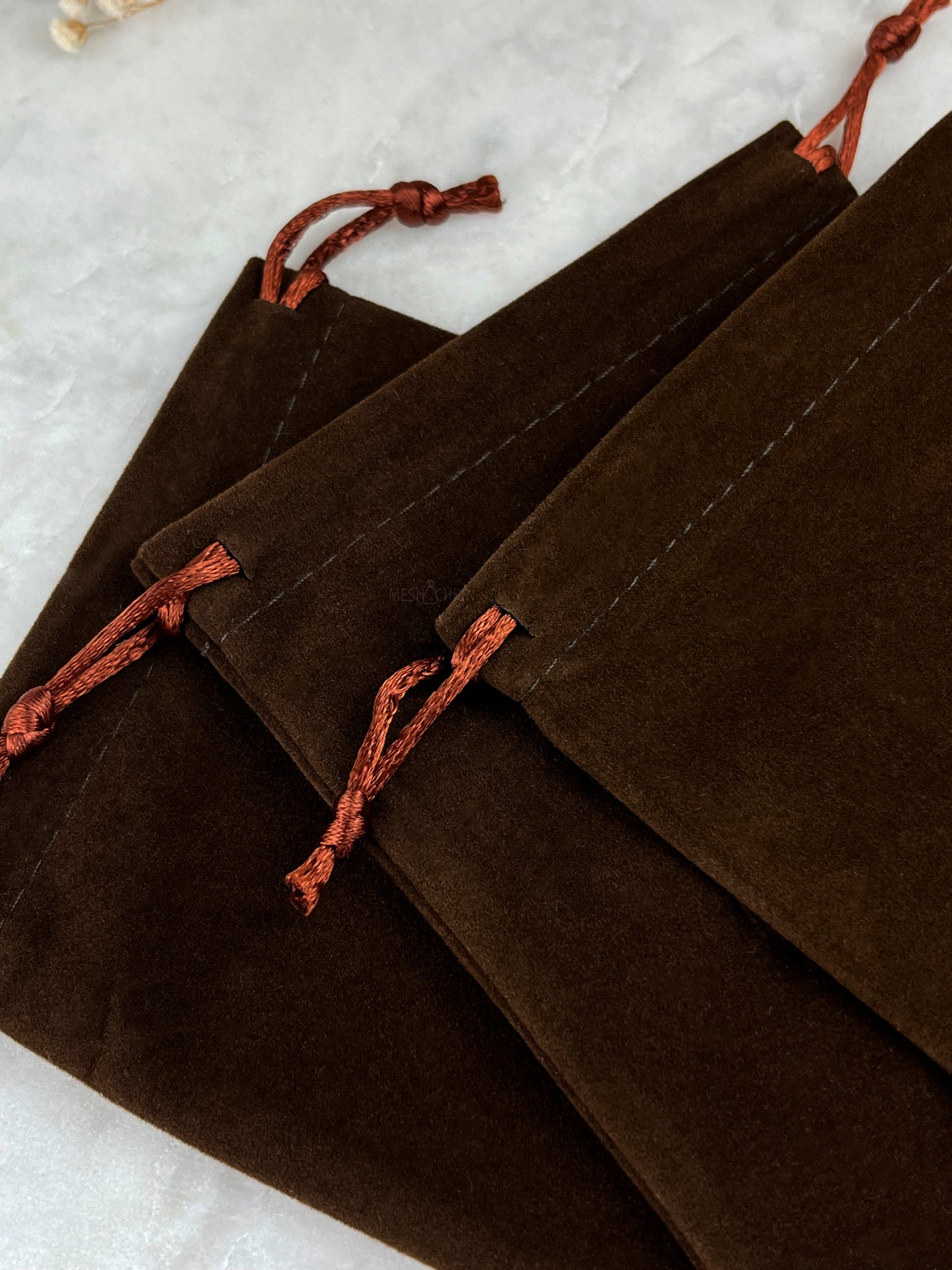 50 pcs 4x5 in Brown Velvet Custom Text Jewelry Bags: Personalized Drawstring Pouch