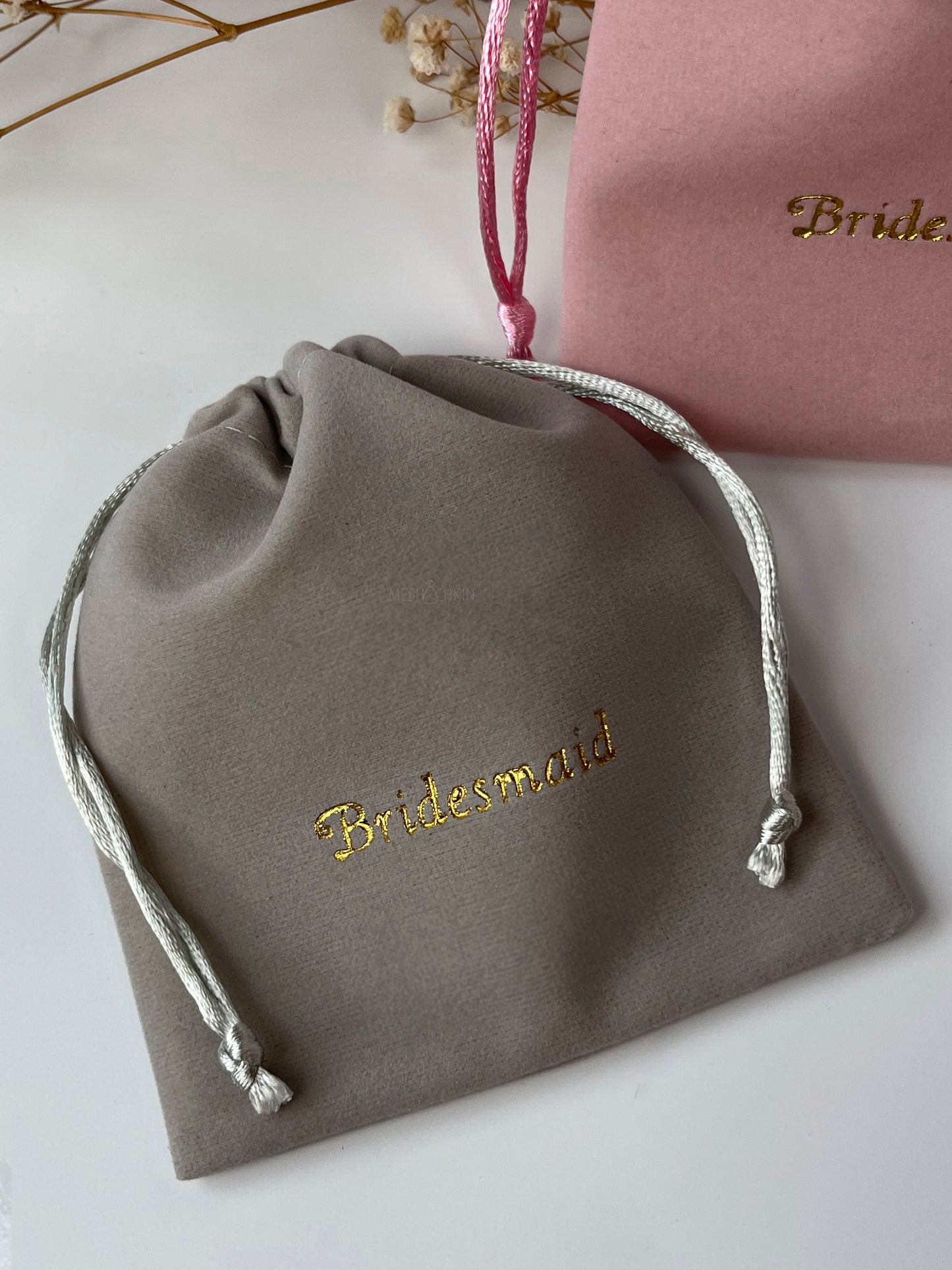 50 pcs 4x5 in Grey Velvet Custom Text Jewelry Bags: Personalized Drawstring Pouch