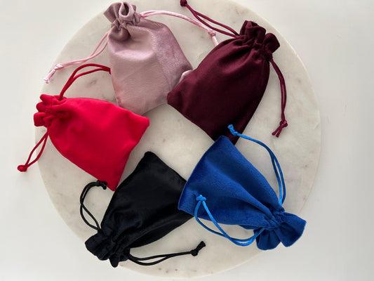 50 pcs 4x5 in Luxury Velvet Jewelry Bags: Personalized Drawstring Pouch