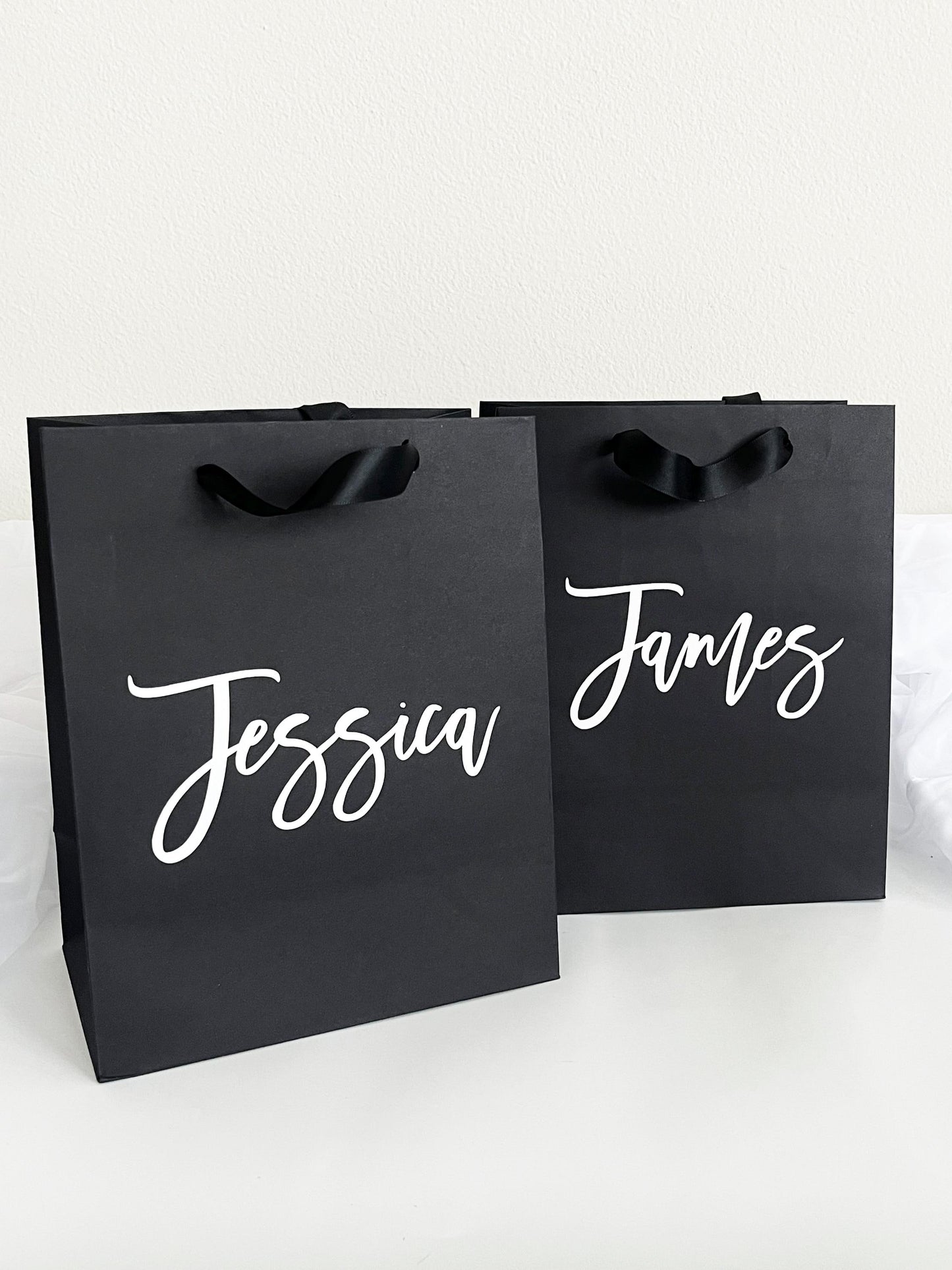 Personal Gifted Bag, Bridesmaid gift bag, luxury gift bags, wedding gift bags, bridesmaid gift bags, business gift bags, mini gift bags